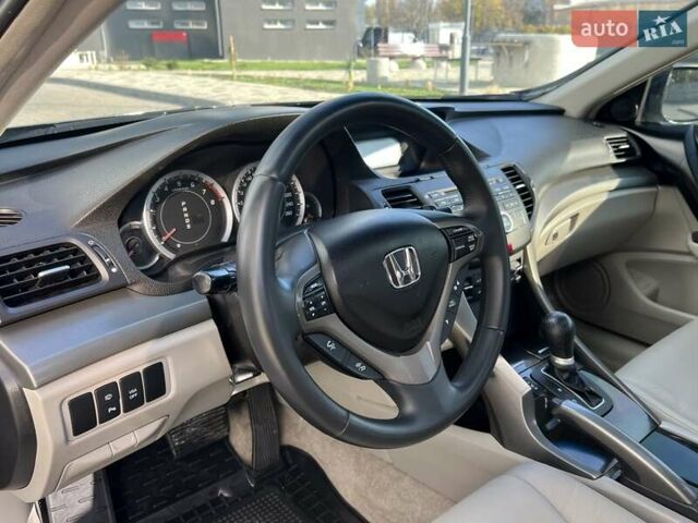 Черный Хонда Аккорд, объемом двигателя 2 л и пробегом 167 тыс. км за 9700 $, фото 42 на Automoto.ua