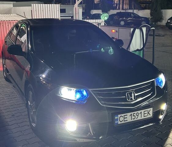 Черный Хонда Аккорд, объемом двигателя 2 л и пробегом 285 тыс. км за 9400 $, фото 1 на Automoto.ua