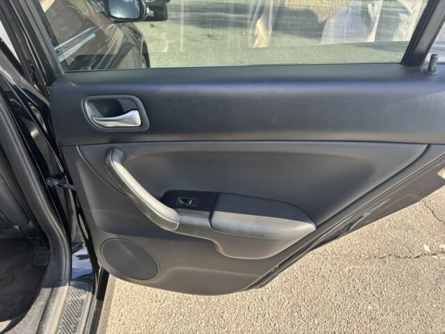 Черный Хонда Аккорд, объемом двигателя 2 л и пробегом 290 тыс. км за 7800 $, фото 12 на Automoto.ua