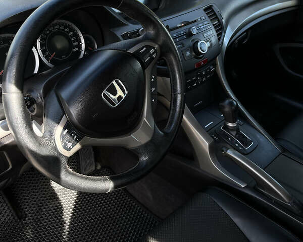 Черный Хонда Аккорд, объемом двигателя 2 л и пробегом 200 тыс. км за 8600 $, фото 21 на Automoto.ua