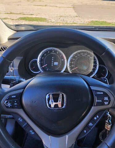 Черный Хонда Аккорд, объемом двигателя 2.4 л и пробегом 250 тыс. км за 8999 $, фото 1 на Automoto.ua