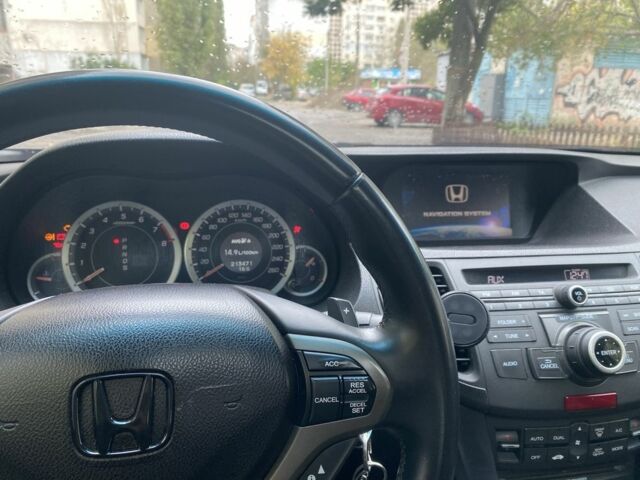 Черный Хонда Аккорд, объемом двигателя 2.4 л и пробегом 216 тыс. км за 8700 $, фото 4 на Automoto.ua