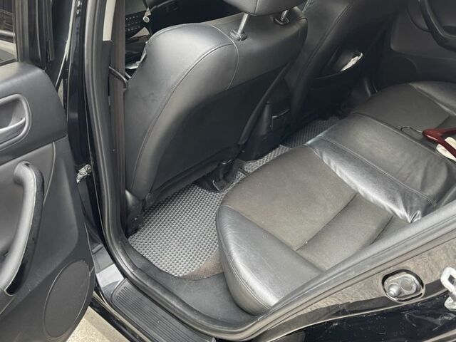 Чорний Хонда Аккорд, об'ємом двигуна 2 л та пробігом 300 тис. км за 8700 $, фото 7 на Automoto.ua