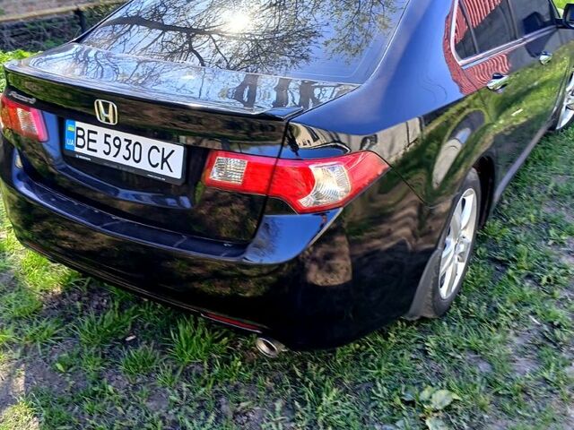 Черный Хонда Аккорд, объемом двигателя 2 л и пробегом 273 тыс. км за 7999 $, фото 2 на Automoto.ua