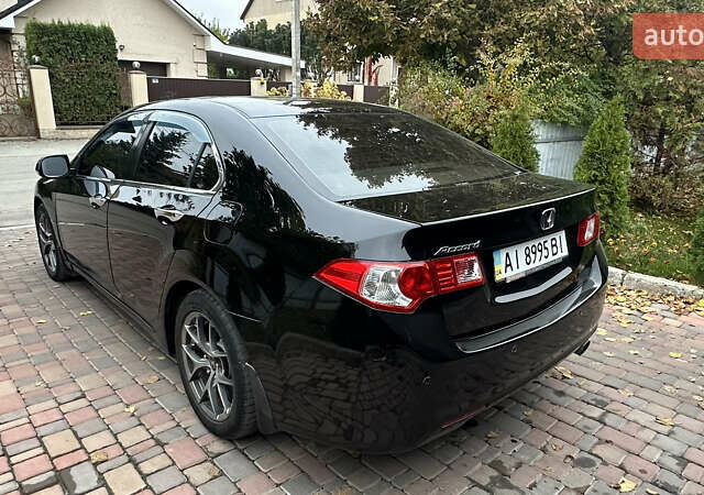 Хонда Аккорд 2009 в Киеве на Automoto.ua Черный Хонда Аккорд, объемом двигателя 2 л и пробегом 240 тыс. км за 8600 $, фото 14 на Automoto.ua