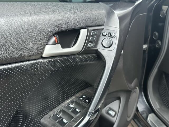 Хонда Аккорд 2009 в Киеве на Automoto.ua Черный Хонда Аккорд, объемом двигателя 2 л и пробегом 240 тыс. км за 8600 $, фото 9 на Automoto.ua