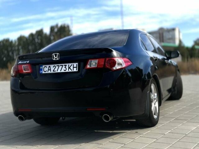 Черный Хонда Аккорд, объемом двигателя 2.4 л и пробегом 282 тыс. км за 10000 $, фото 9 на Automoto.ua