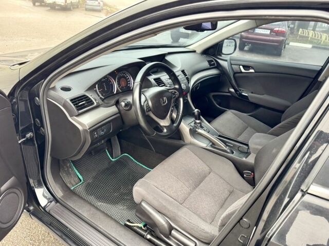 Черный Хонда Аккорд, объемом двигателя 2 л и пробегом 211 тыс. км за 9890 $, фото 10 на Automoto.ua