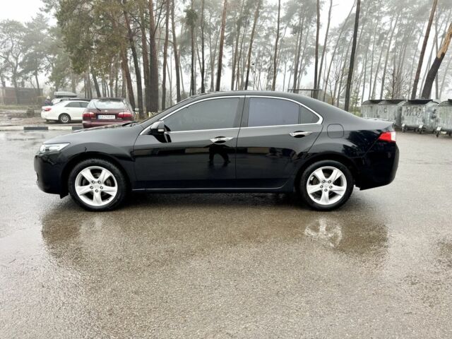 Черный Хонда Аккорд, объемом двигателя 2 л и пробегом 211 тыс. км за 9890 $, фото 1 на Automoto.ua