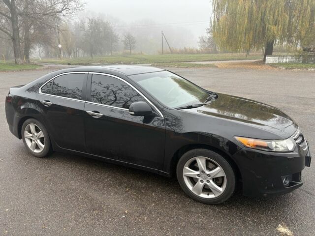 Черный Хонда Аккорд, объемом двигателя 2.4 л и пробегом 256 тыс. км за 9200 $, фото 4 на Automoto.ua