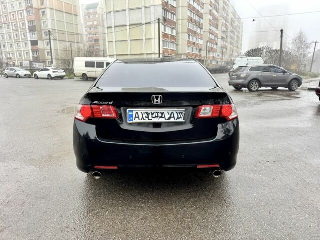 Черный Хонда Аккорд, объемом двигателя 2 л и пробегом 211 тыс. км за 9890 $, фото 3 на Automoto.ua