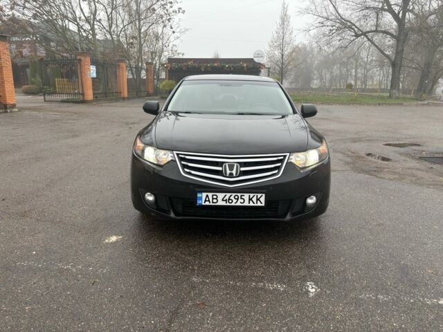 Черный Хонда Аккорд, объемом двигателя 2.4 л и пробегом 256 тыс. км за 9200 $, фото 1 на Automoto.ua