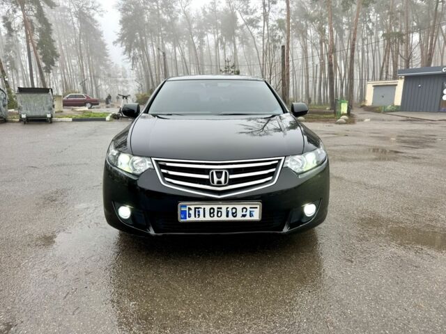 Черный Хонда Аккорд, объемом двигателя 2 л и пробегом 211 тыс. км за 9890 $, фото 7 на Automoto.ua