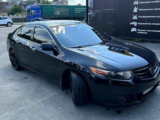 Черный Хонда Аккорд, объемом двигателя 2.4 л и пробегом 265 тыс. км за 10300 $, фото 7 на Automoto.ua