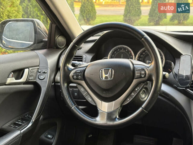 Черный Хонда Аккорд, объемом двигателя 2 л и пробегом 292 тыс. км за 8200 $, фото 13 на Automoto.ua