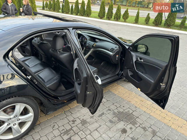 Черный Хонда Аккорд, объемом двигателя 2 л и пробегом 292 тыс. км за 8200 $, фото 12 на Automoto.ua