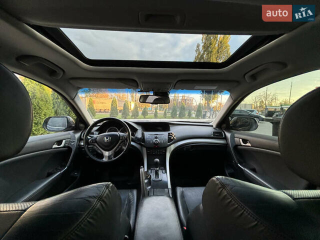 Черный Хонда Аккорд, объемом двигателя 2 л и пробегом 292 тыс. км за 8200 $, фото 14 на Automoto.ua