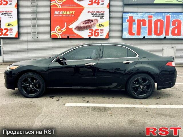 Черный Хонда Аккорд, объемом двигателя 2 л и пробегом 220 тыс. км за 7999 $, фото 5 на Automoto.ua