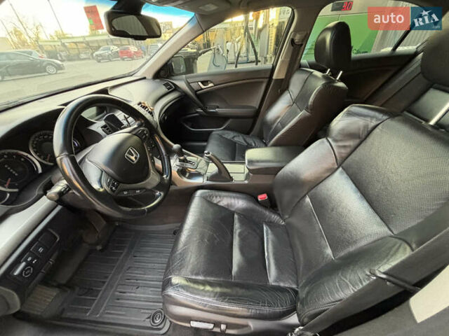 Черный Хонда Аккорд, объемом двигателя 2 л и пробегом 292 тыс. км за 8200 $, фото 9 на Automoto.ua