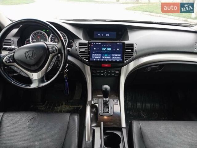 Чорний Хонда Аккорд, об'ємом двигуна 2.4 л та пробігом 195 тис. км за 13300 $, фото 2 на Automoto.ua