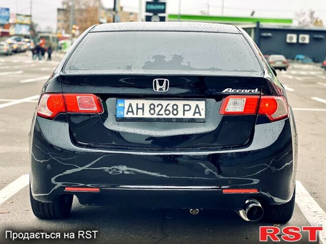 Черный Хонда Аккорд, объемом двигателя 2 л и пробегом 220 тыс. км за 7999 $, фото 6 на Automoto.ua