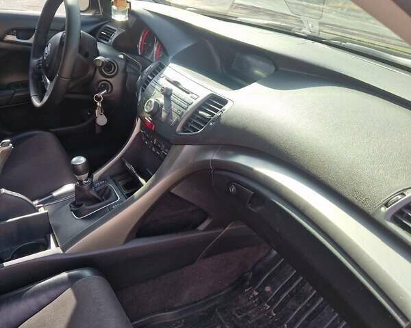 Черный Хонда Аккорд, объемом двигателя 2.4 л и пробегом 270 тыс. км за 11000 $, фото 3 на Automoto.ua