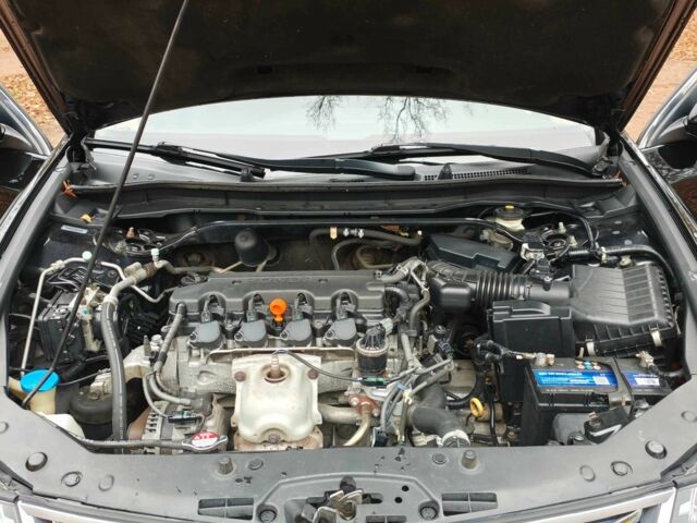 Черный Хонда Аккорд, объемом двигателя 2 л и пробегом 160 тыс. км за 9000 $, фото 8 на Automoto.ua