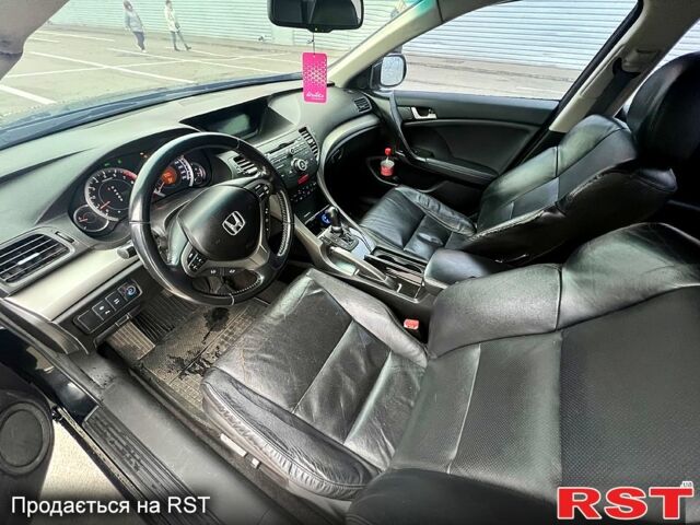Черный Хонда Аккорд, объемом двигателя 2 л и пробегом 220 тыс. км за 7999 $, фото 10 на Automoto.ua