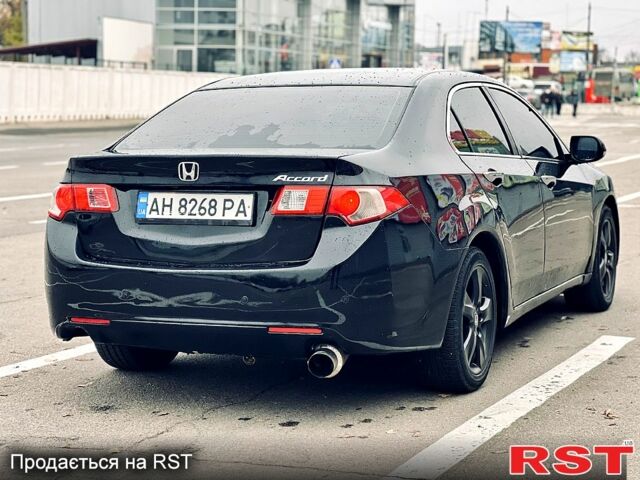 Черный Хонда Аккорд, объемом двигателя 2 л и пробегом 220 тыс. км за 7999 $, фото 4 на Automoto.ua