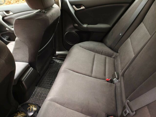 Черный Хонда Аккорд, объемом двигателя 2 л и пробегом 160 тыс. км за 9000 $, фото 5 на Automoto.ua