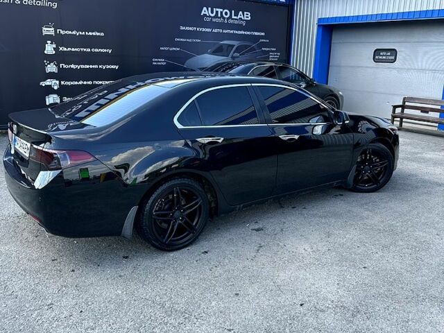 Черный Хонда Аккорд, объемом двигателя 2.4 л и пробегом 265 тыс. км за 10300 $, фото 6 на Automoto.ua