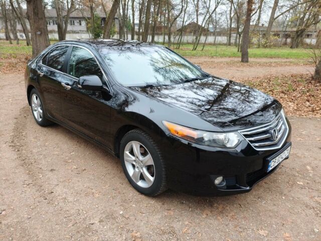 Черный Хонда Аккорд, объемом двигателя 2 л и пробегом 160 тыс. км за 9000 $, фото 2 на Automoto.ua