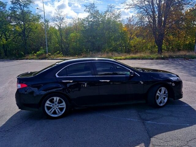 Черный Хонда Аккорд, объемом двигателя 2.4 л и пробегом 270 тыс. км за 11000 $, фото 2 на Automoto.ua