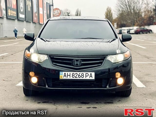 Черный Хонда Аккорд, объемом двигателя 2 л и пробегом 220 тыс. км за 7999 $, фото 2 на Automoto.ua