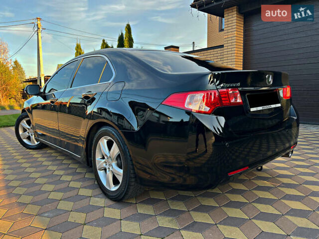 Черный Хонда Аккорд, объемом двигателя 2 л и пробегом 195 тыс. км за 10900 $, фото 17 на Automoto.ua