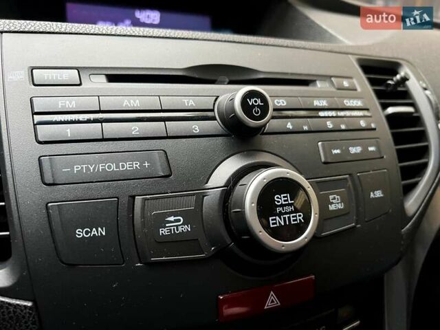 Чорний Хонда Аккорд, об'ємом двигуна 2 л та пробігом 196 тис. км за 11750 $, фото 38 на Automoto.ua