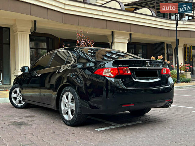 Чорний Хонда Аккорд, об'ємом двигуна 2 л та пробігом 196 тис. км за 11750 $, фото 1 на Automoto.ua