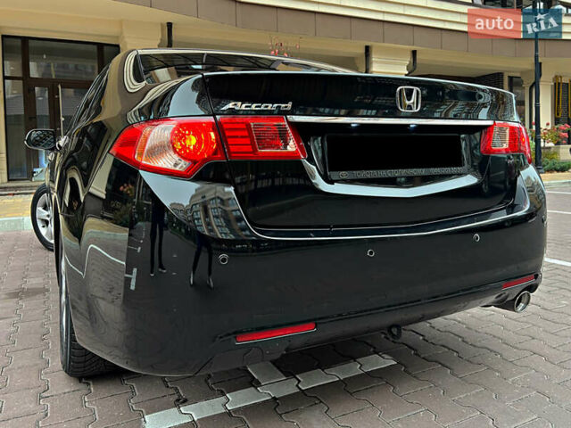 Чорний Хонда Аккорд, об'ємом двигуна 2 л та пробігом 196 тис. км за 11750 $, фото 7 на Automoto.ua