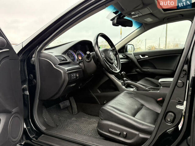 Чорний Хонда Аккорд, об'ємом двигуна 2.4 л та пробігом 177 тис. км за 10699 $, фото 11 на Automoto.ua