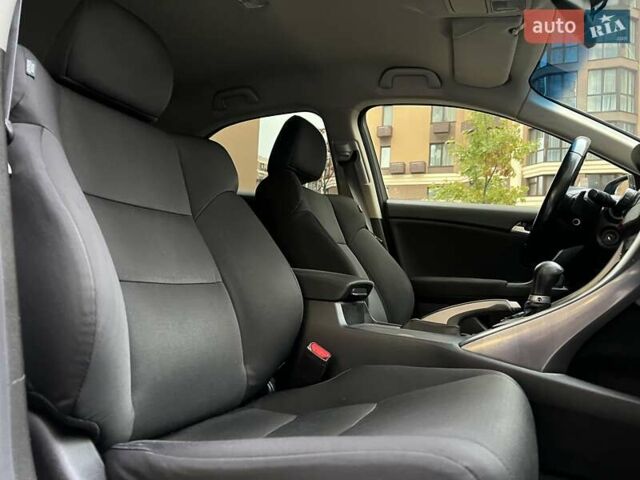 Чорний Хонда Аккорд, об'ємом двигуна 2 л та пробігом 196 тис. км за 11750 $, фото 46 на Automoto.ua