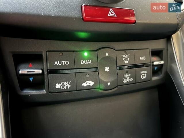 Чорний Хонда Аккорд, об'ємом двигуна 2 л та пробігом 196 тис. км за 11750 $, фото 39 на Automoto.ua