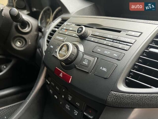 Черный Хонда Аккорд, объемом двигателя 2 л и пробегом 195 тыс. км за 10900 $, фото 41 на Automoto.ua