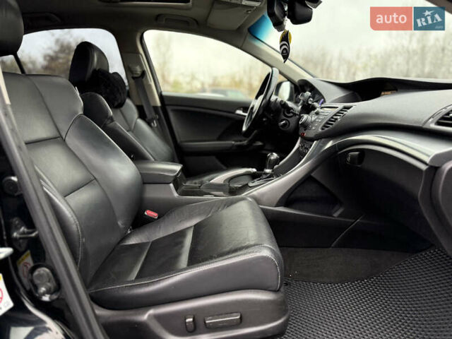 Черный Хонда Аккорд, объемом двигателя 2.4 л и пробегом 177 тыс. км за 11700 $, фото 20 на Automoto.ua