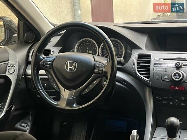 Черный Хонда Аккорд, объемом двигателя 2 л и пробегом 195 тыс. км за 10900 $, фото 35 на Automoto.ua