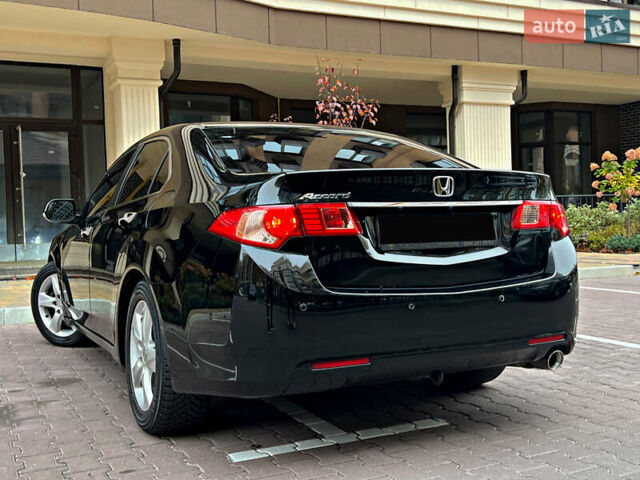 Чорний Хонда Аккорд, об'ємом двигуна 2 л та пробігом 196 тис. км за 11750 $, фото 63 на Automoto.ua