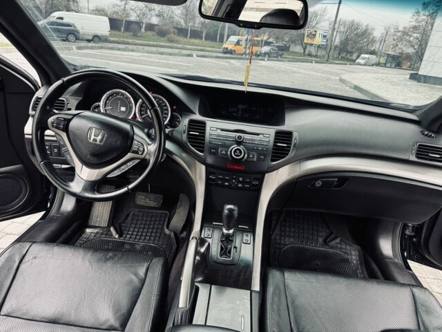 Чорний Хонда Аккорд, об'ємом двигуна 2 л та пробігом 232 тис. км за 8500 $, фото 12 на Automoto.ua