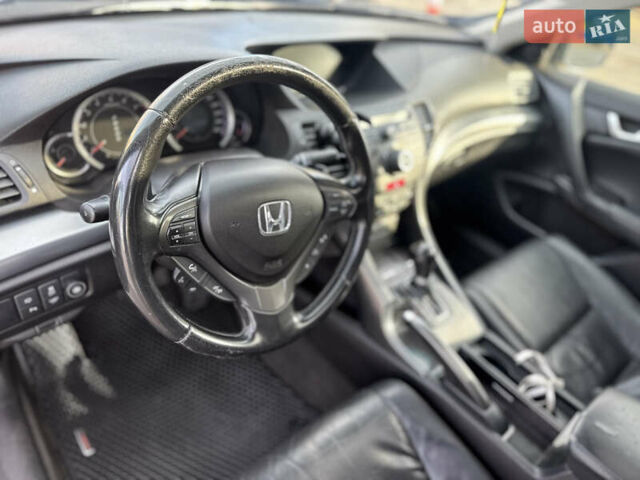 Черный Хонда Аккорд, объемом двигателя 2.35 л и пробегом 274 тыс. км за 9900 $, фото 9 на Automoto.ua