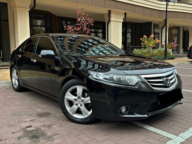 Черный Хонда Аккорд, объемом двигателя 2 л и пробегом 193 тыс. км за 11750 $, фото 9 на Automoto.ua