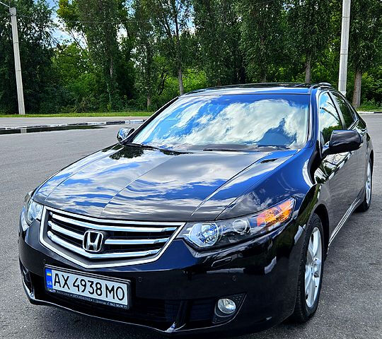 Чорний Хонда Аккорд, об'ємом двигуна 2 л та пробігом 250 тис. км за 10900 $, фото 7 на Automoto.ua