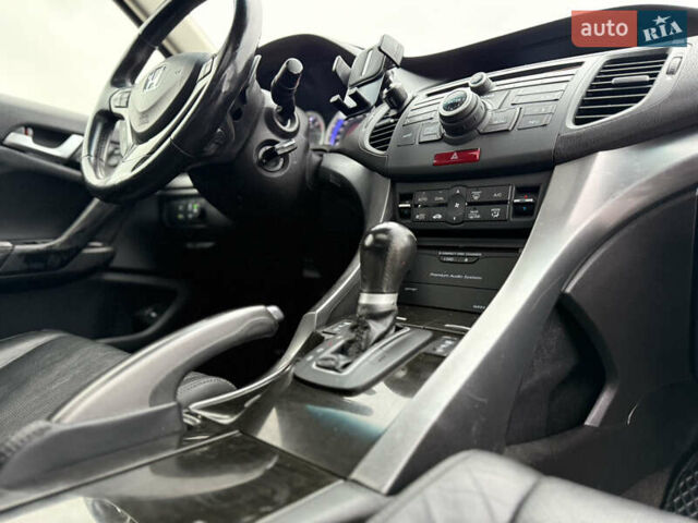 Черный Хонда Аккорд, объемом двигателя 2.4 л и пробегом 177 тыс. км за 10499 $, фото 22 на Automoto.ua